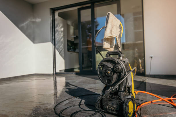 Post-Construction Pressure Washing in Crystal Lawns, IL